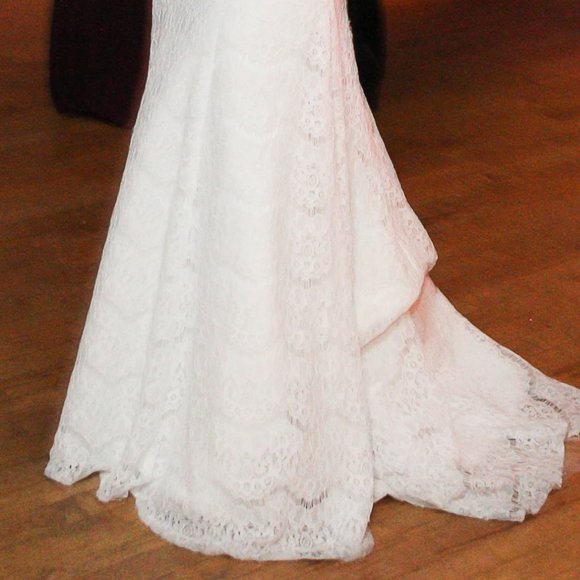 Wedding Dress - Picture 2 of 5